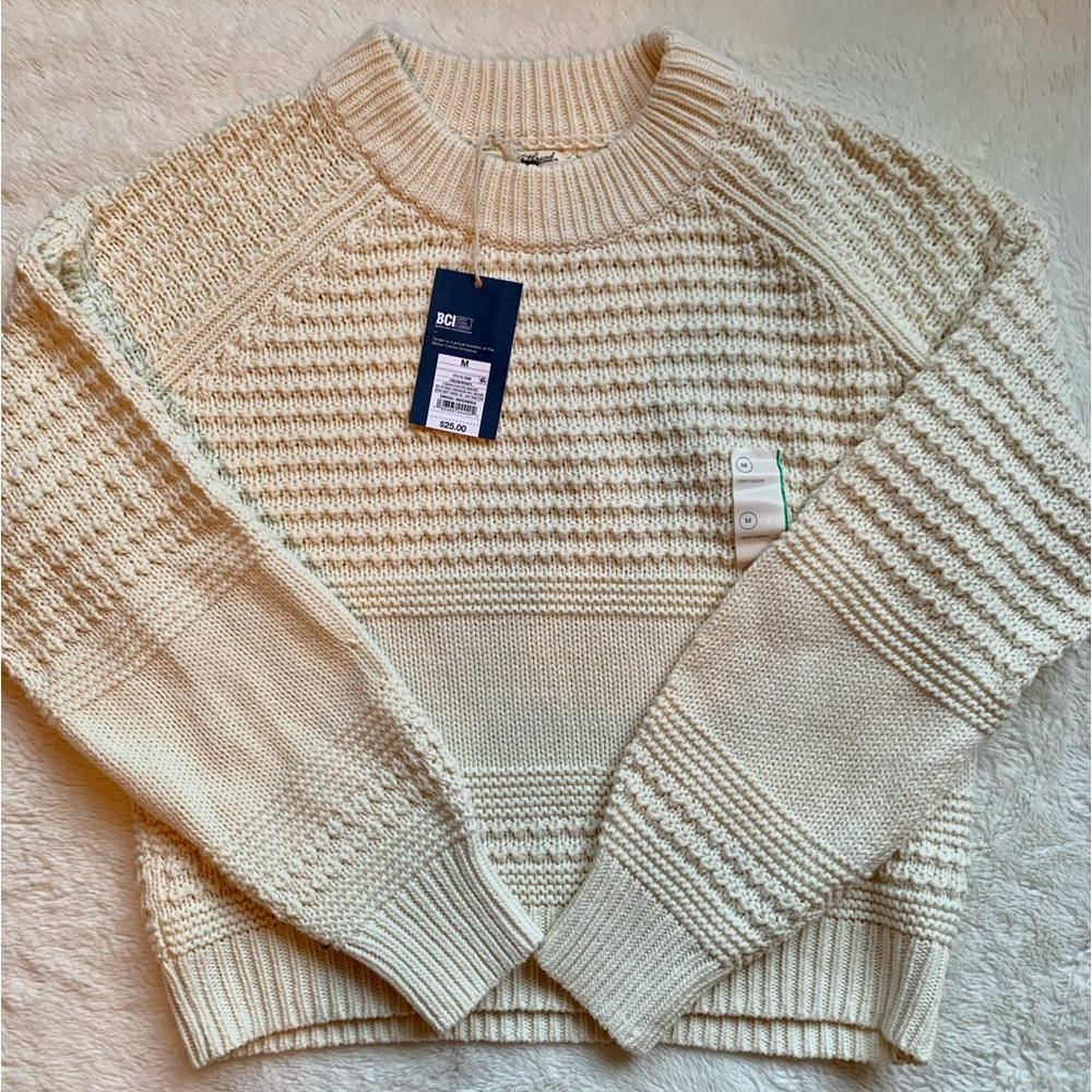 NWT Universal Thread Women’s Crewneck Pullover Sweater in Cream